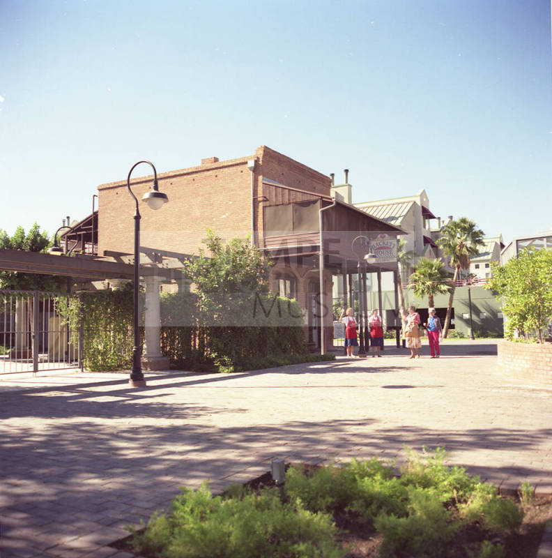 "Portraits of Our Town" for New Zealand - Hackett House