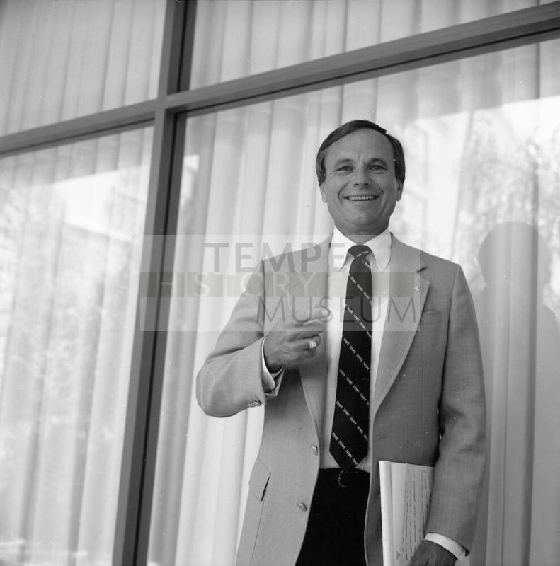 Mayor Harry Mitchell