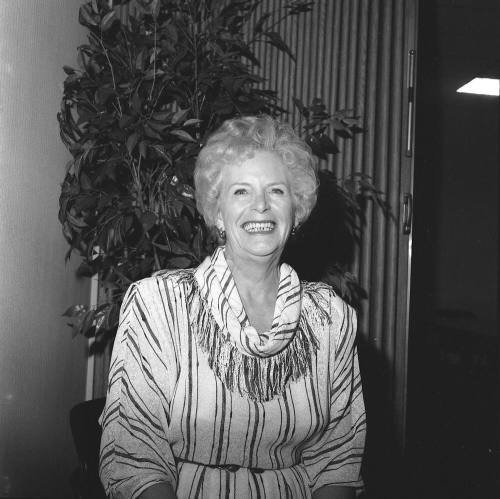 Marilyn Glenny, St. Luke's Tempe Women of Distinction, 1989