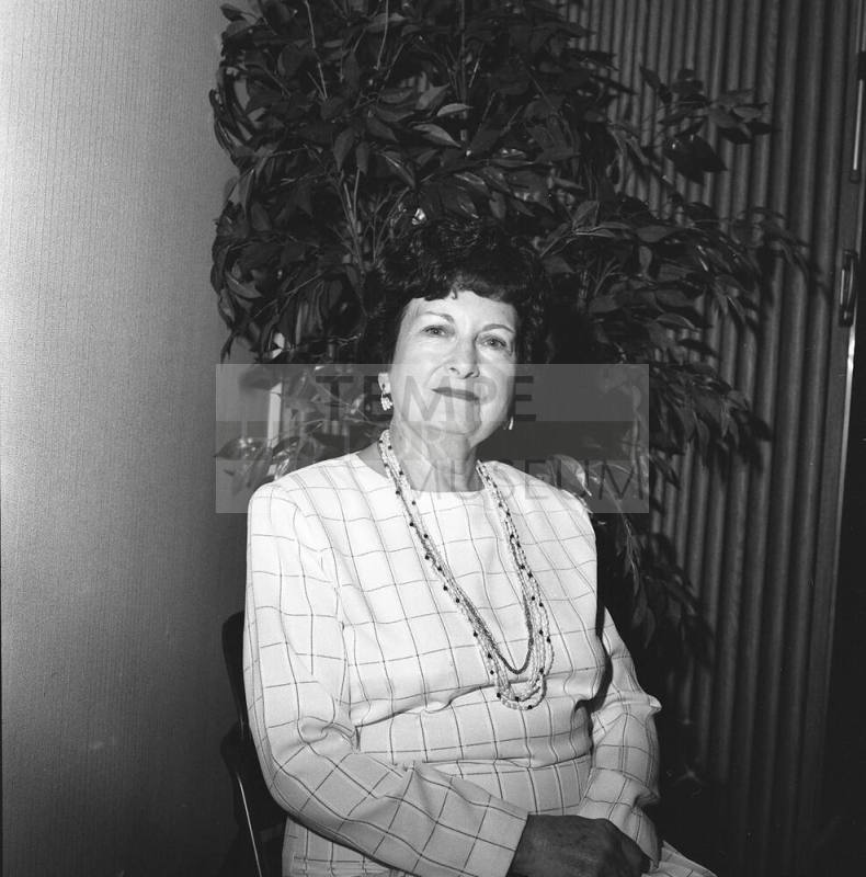 Lavergne McNatt, St. Luke's Tempe Women of Distinction, 1989