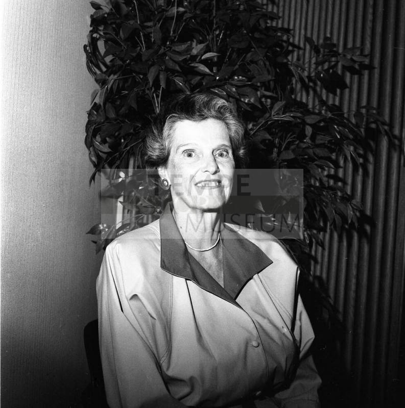Nancy Leach, St. Luke's Tempe Women of Distinction, 1989