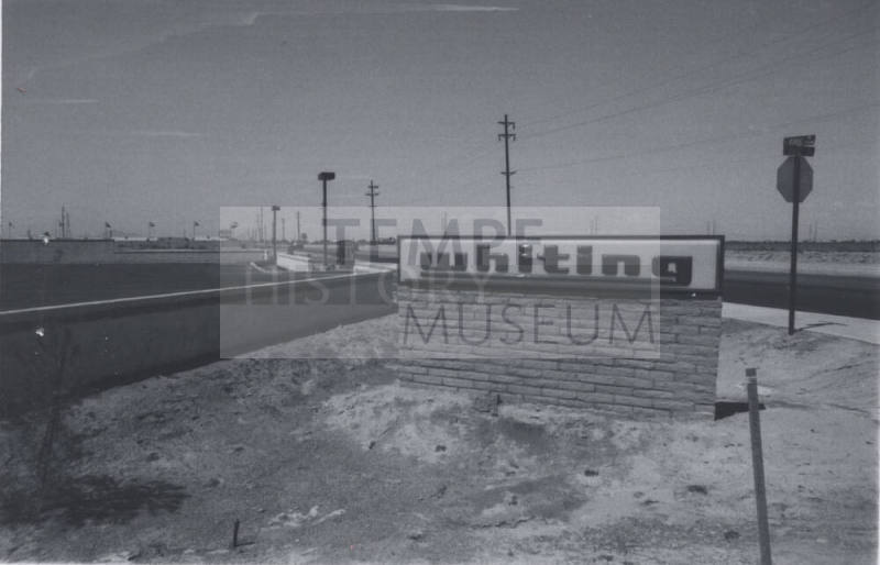 Whiting Gasoline Station - 7550 South Rural Road, Tempe, Arizona