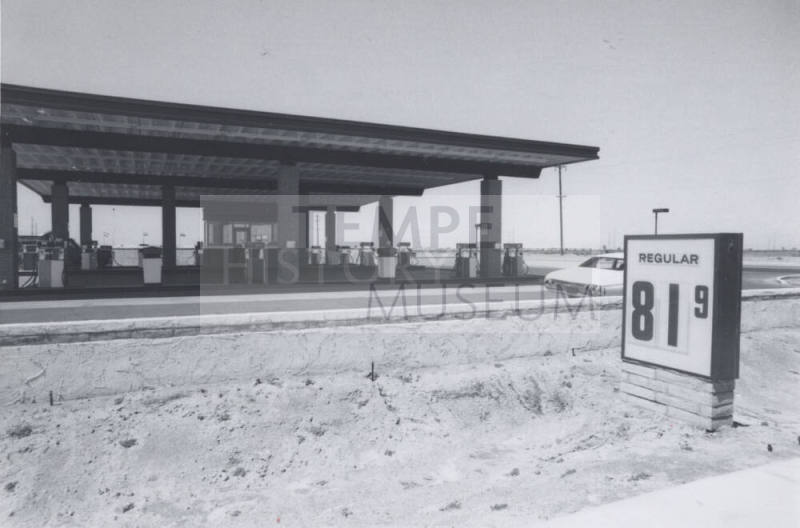 Whiting Gasoline Station - 7550 South Rural Road, Tempe, Arizona