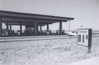 Whiting Gasoline Station - 7550 South Rural Road, Tempe, Arizona