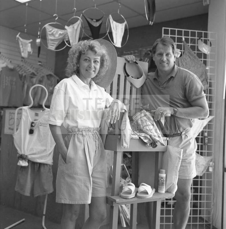 Sunwear Arizona- Linda Leaf and Gil Schmitt