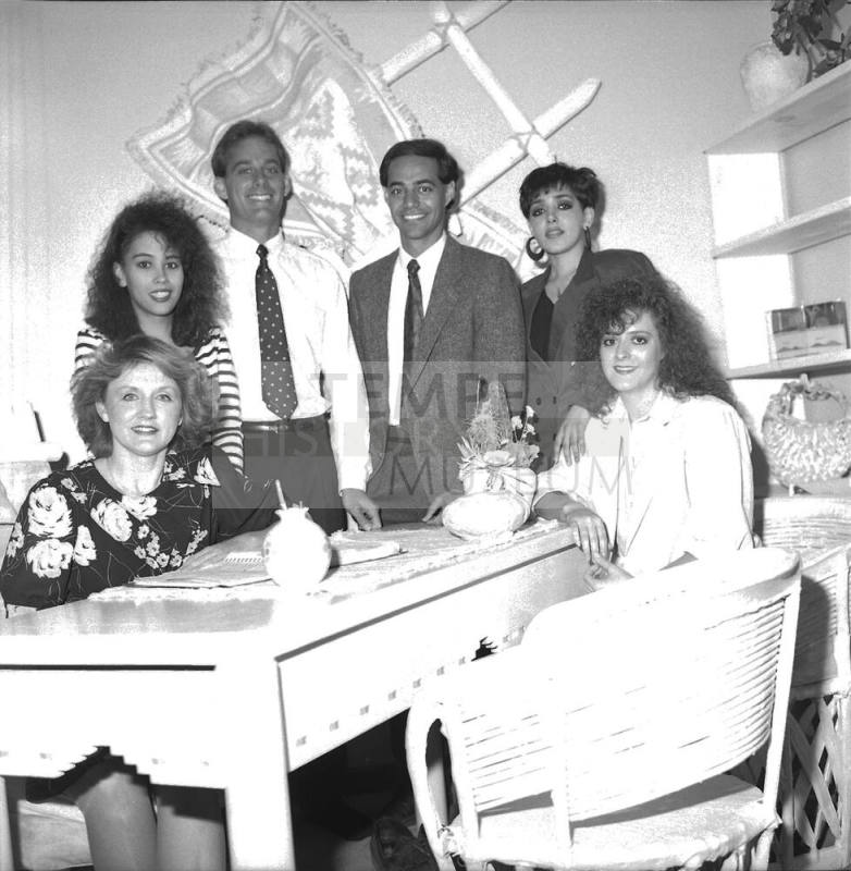 Tempe Dental Care Ad image with Staff