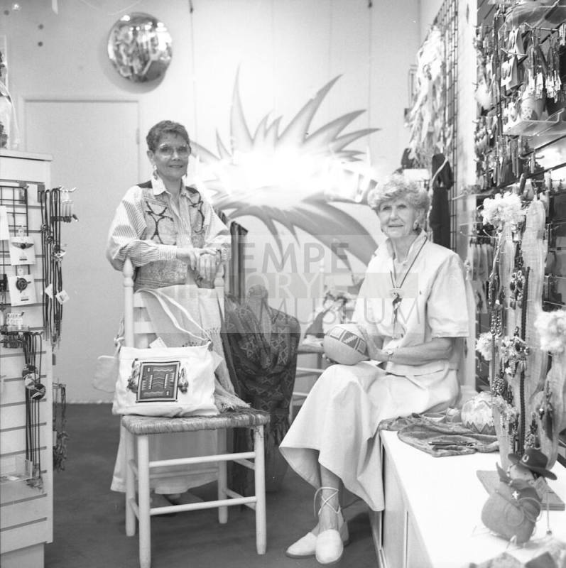 It's Fun Store 3rd Anniversary