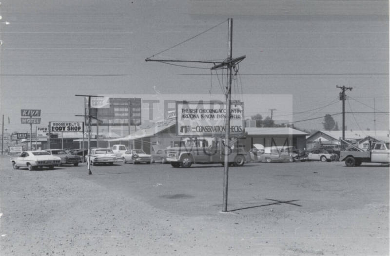 Roosevelt's Body Shop - 1107 North Scottsdale Road, Tempe, Arizona