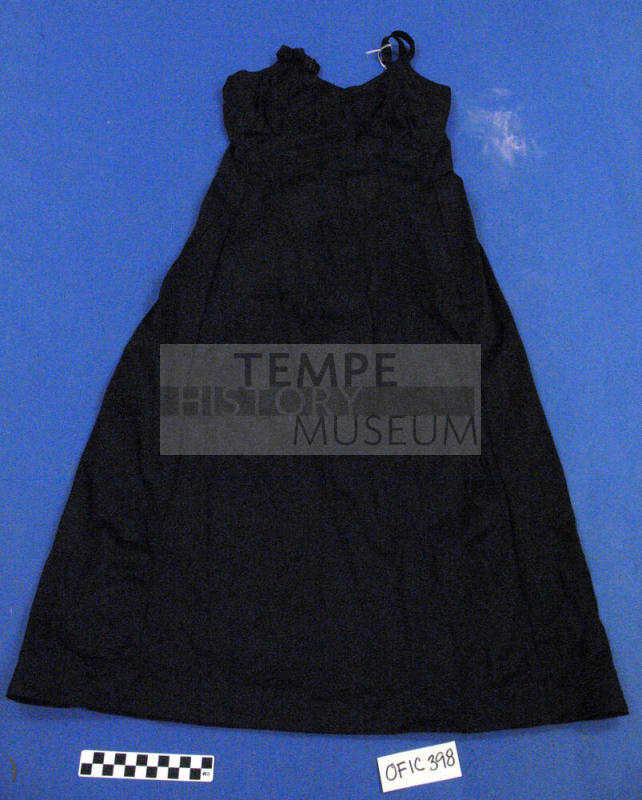 Black Knee-length Slip