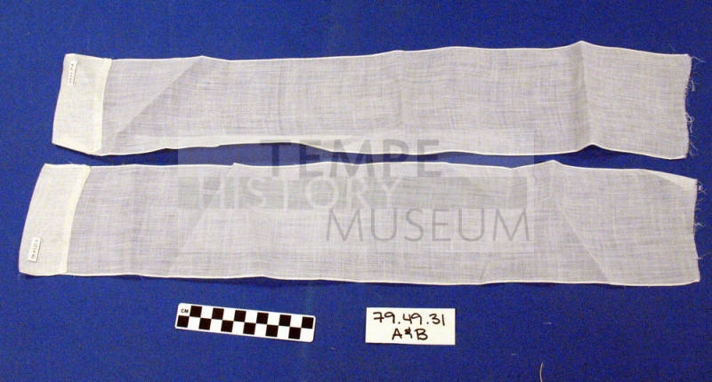 White linen strips