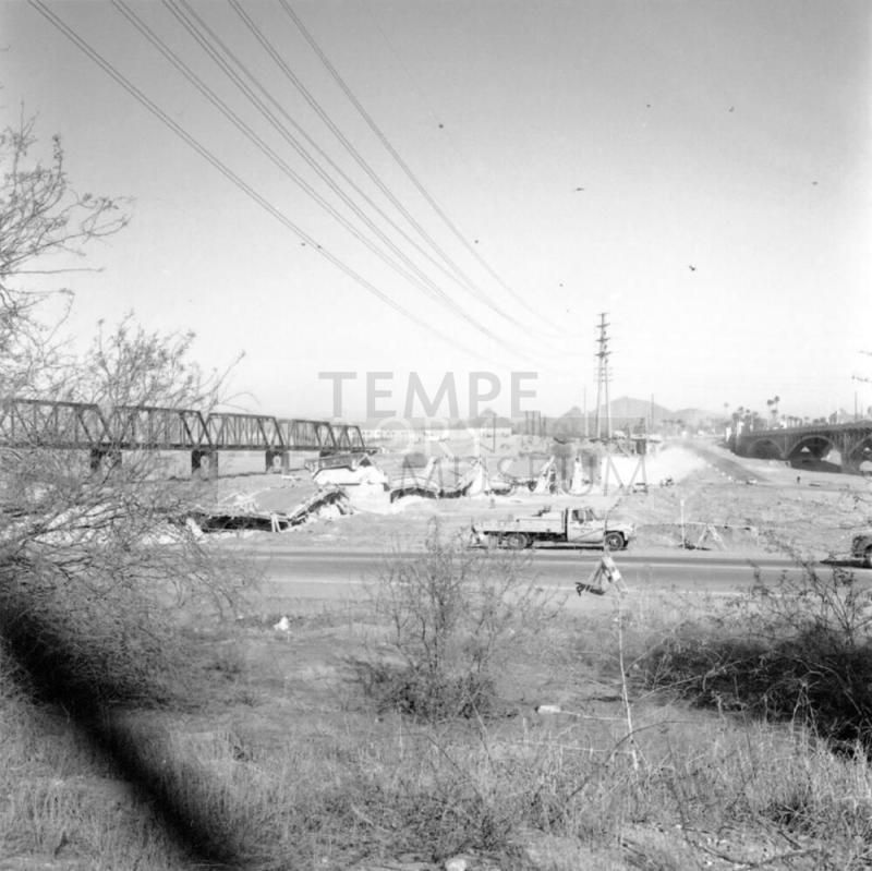 Railroad Bridge over Tempe Town Lake- Construction