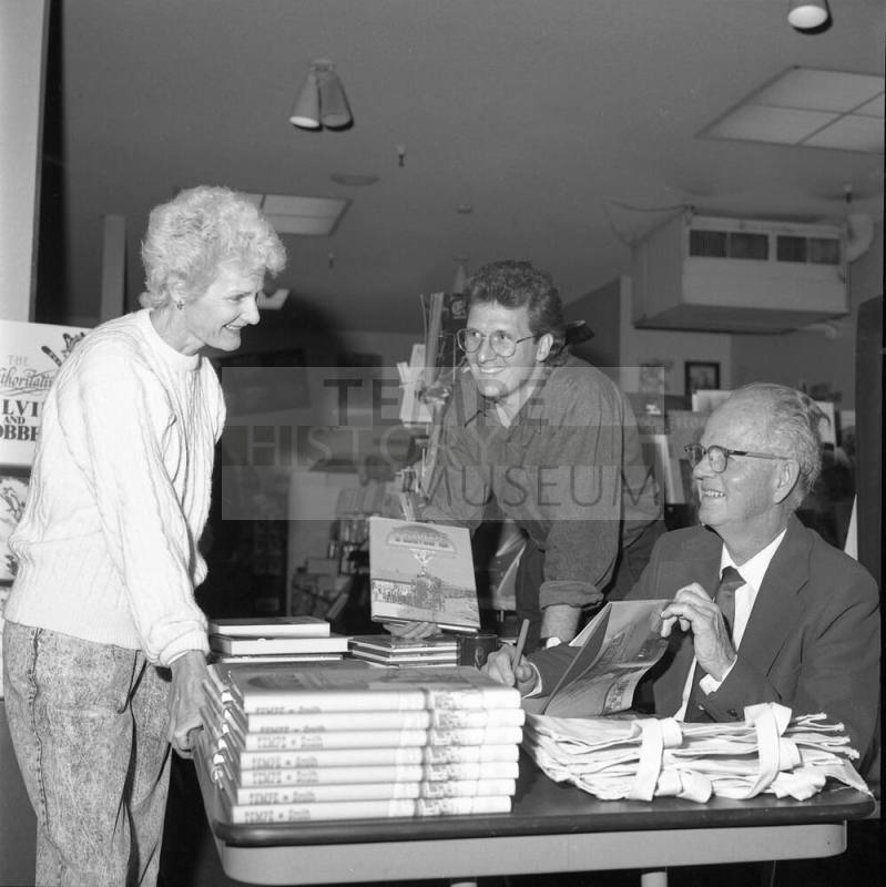 'Books, Etc.' hosted Dean Smith- Author of 'Tempe: Arizona Crossroads'