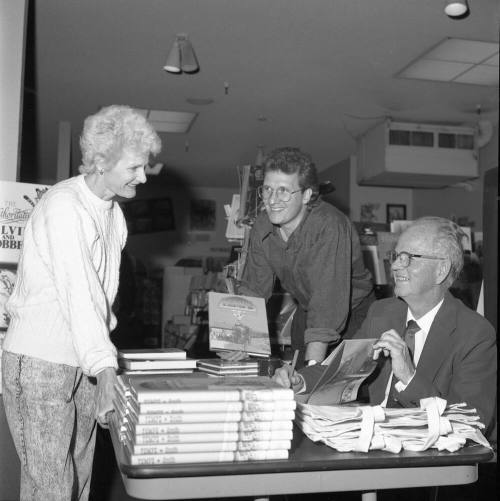 'Books, Etc.' hosted Dean Smith- Author of 'Tempe: Arizona Crossroads'