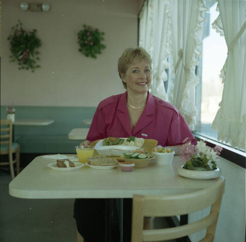 Gladys Brown 'Healthy Heart Restaurant' in Alberton's Shopping Center at Guadalupe and Rural