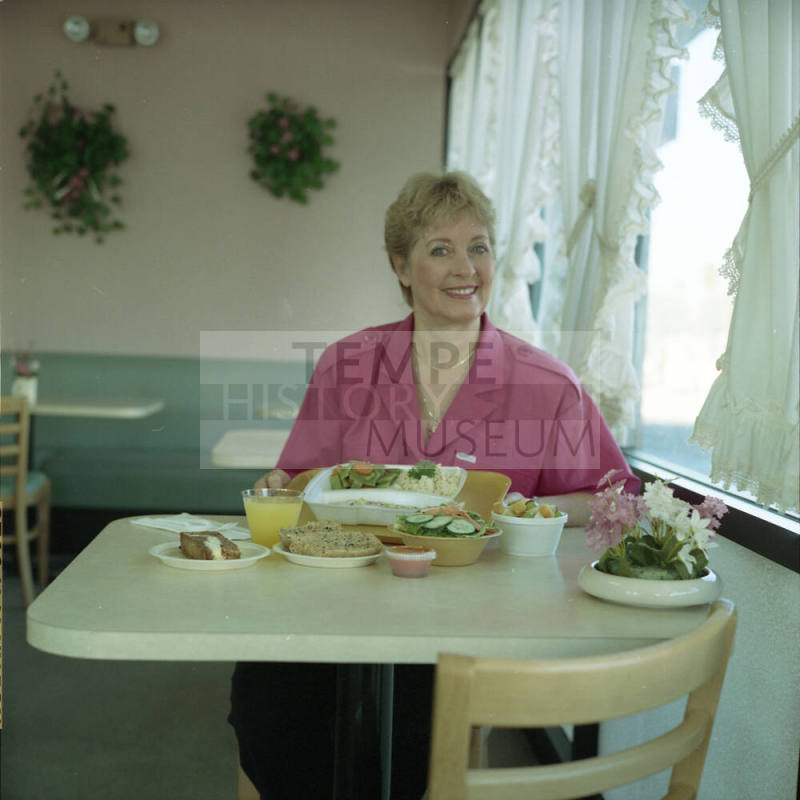 Gladys Brown 'Healthy Heart Restaurant' in Albertson's Shopping Center at Guadalupe and Rural