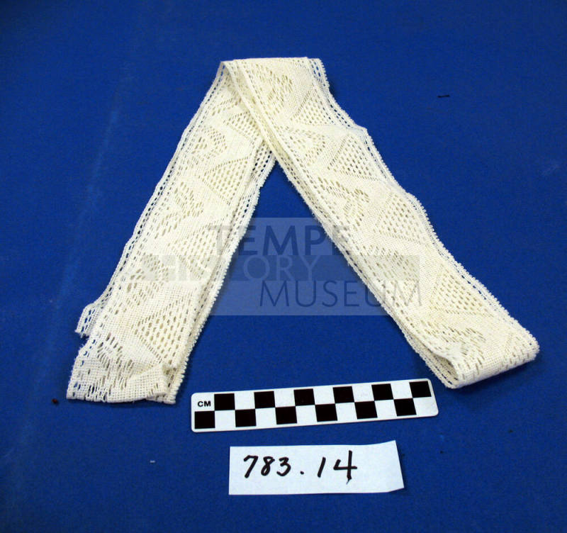 Lace fragment