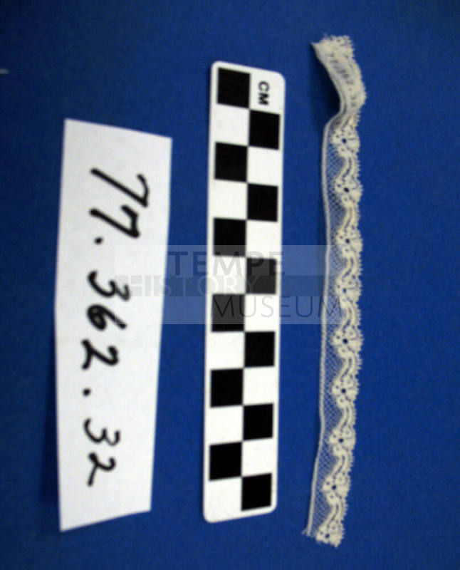 Lace fragment