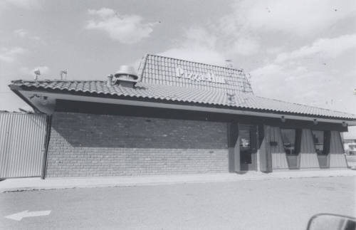 Pizza Hut Restaurant - 1420 North Scottsdale Road, Tempe, Arizona