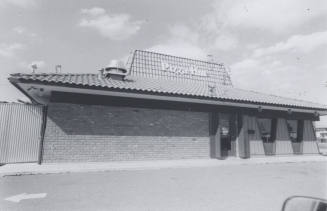 Pizza Hut Restaurant - 1420 North Scottsdale Road, Tempe, Arizona
