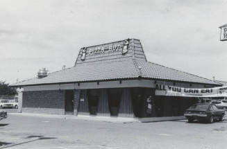Pizza Hut Restaurant - 1420 North  Scottsdale Road, Tempe, Arizona