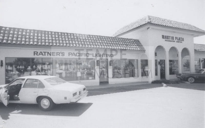 Ratner's Pacific Lighting - 1444 North Scottsdale Road, Tempe, Arizona