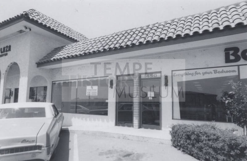 Vacant Retail Store - 1448 North Scottsdale Road, Tempe, Arizona