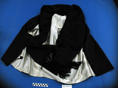 Women's Black Shoulder Cape