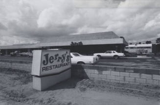 Jerry's Restaurant - 1640 North Scottsdale Road, Tempe, Arizona