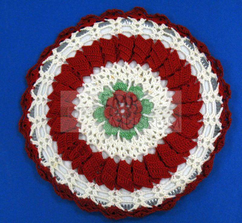Doily wall hang