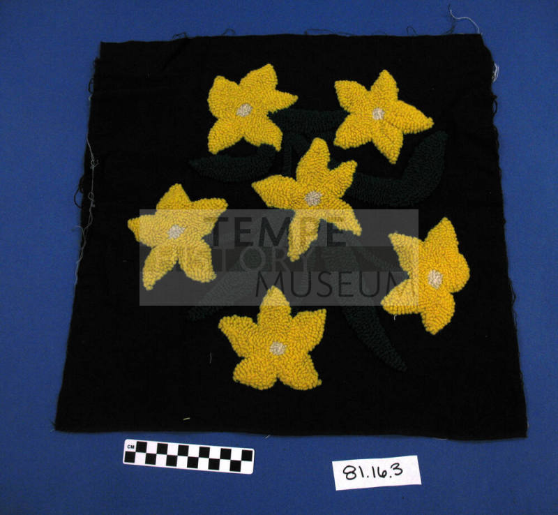 Pillow cover with Yellow Flowers
