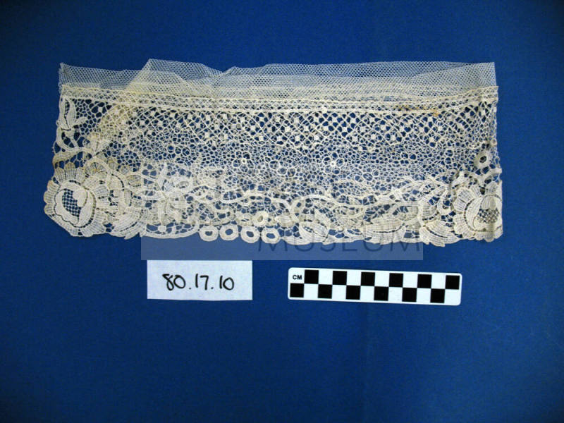 Lace Collar fragment