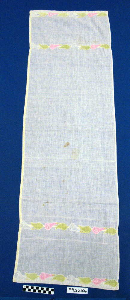 Dresser Scarf