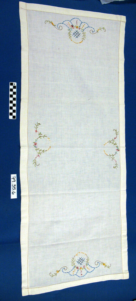 Dresser Scarf
