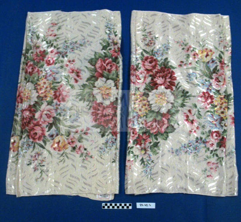 Curtain