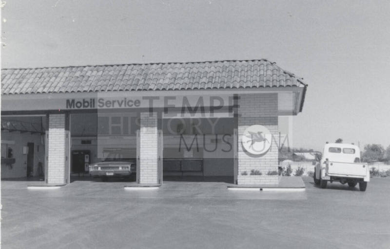 Sun Devil Gasoline Service Center - 1925 North Scottsdale Road, Tempe, Arizona