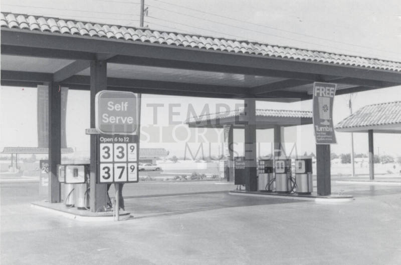 Sun Devil Gasoline Service Center - 1925 North Scottsdale Road, Tempe, Arizona