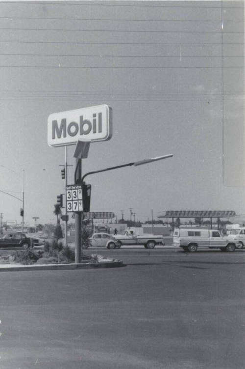 Sun Devil Gasoline Service Center - 1925 North Scottsdale Road, Tempe, Arizona
