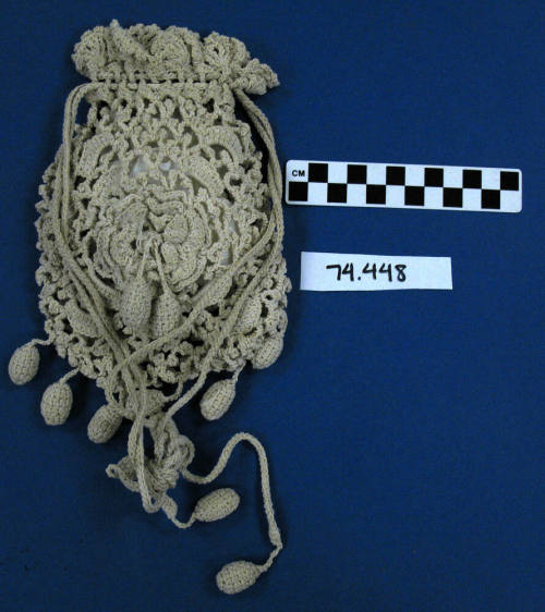Purse, white crochet