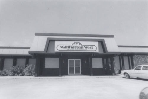 Manhattan West Restaurant - 2240 North Scottsdale Road, Tempe, Arizona