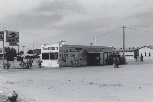 Double R R Drive in Market - 2516 North Scottsdale Road, Tempe, Arizona