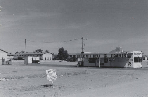 Double R R Drive in Market - 2516 North Scottsdale Road, Tempe, Arizona