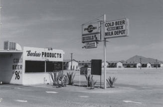 Double R R Drive in Market - 2516 North Scottsdale Road, Tempe, Arizona
