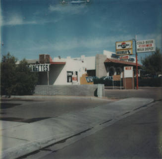 Double R R Drive in Market - 2516 North Scottsdale Road, Tempe, Arizona