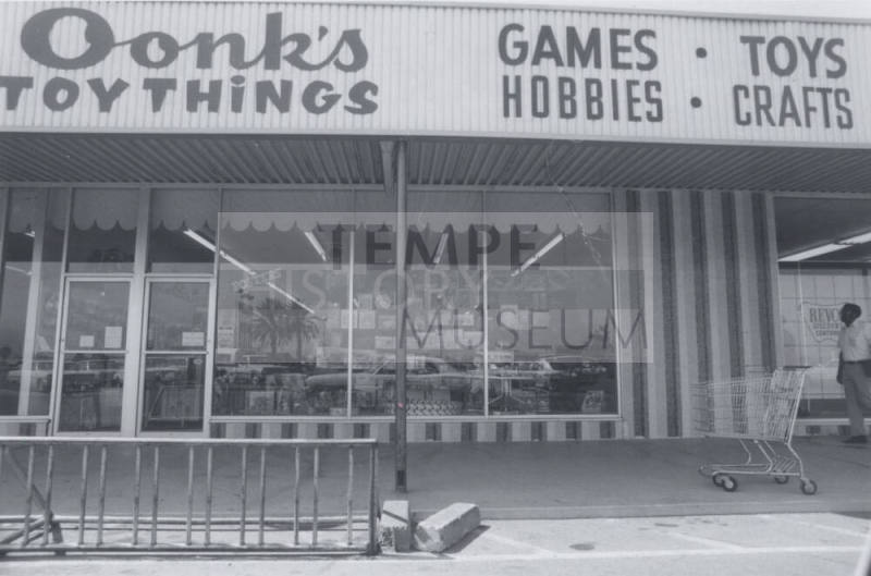 Oonk's Toy Things - 15 East Southern Avenue, Tempe, Arizona