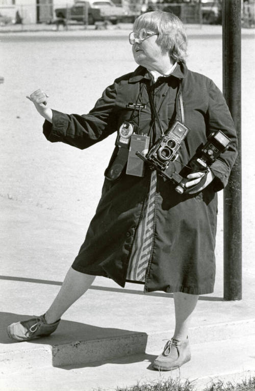 Jan Young gives instructions to her subject.