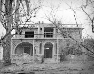 "White House" on north side of Salt River