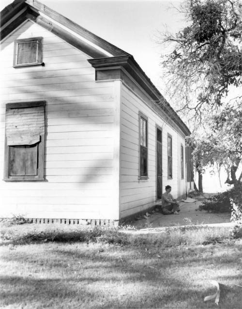 J.R. Henness Ranch House before demolition