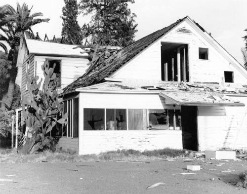Faybert Martin House being demolished