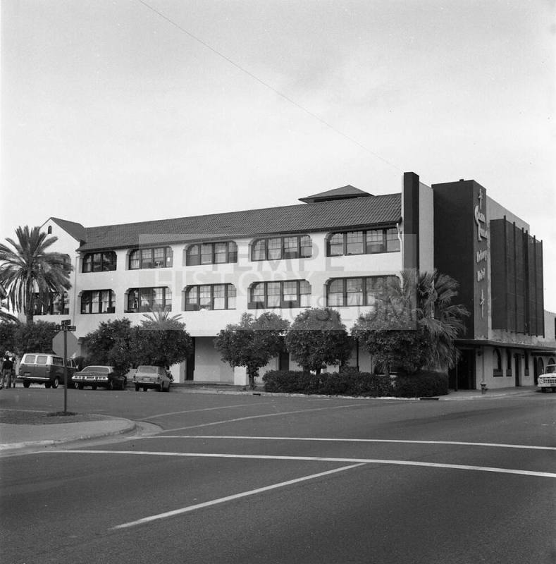Casa Loma Hotel building