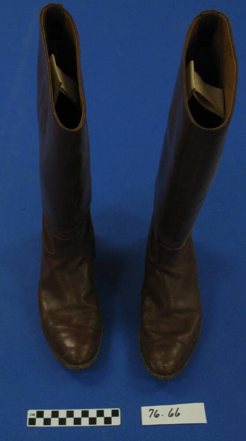 Riding boots